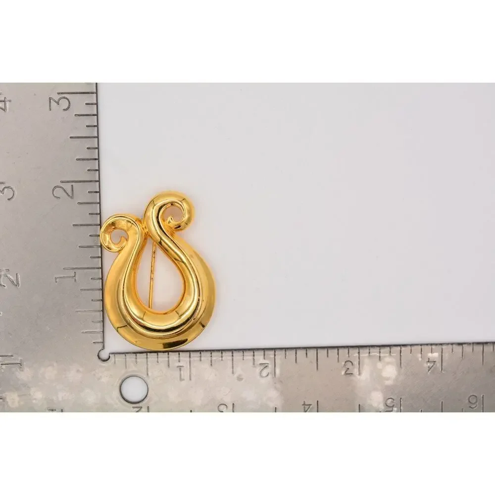 Unbranded stunning brooch